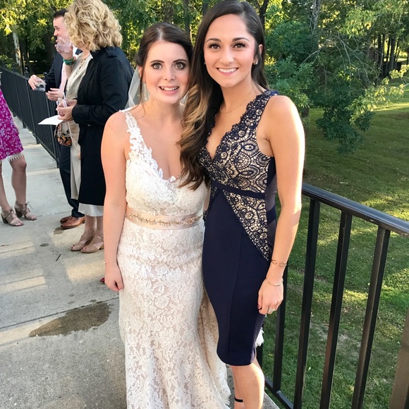 Meet the Posher, Christina! - Picture 3 of 7